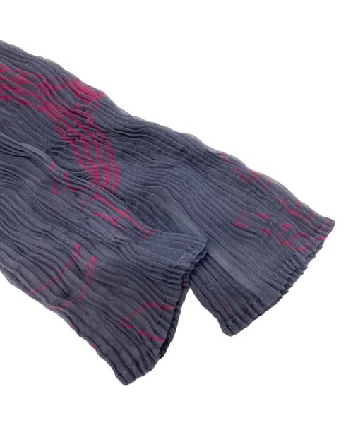 ISSEY MIYAKE FETE（イッセイミヤケフェット）ISSEY MIYAKE FETE (イッセイミヤケフェット) ハイネックカットソー グレー×ピンク サイズ:2の古着・服飾アイテム