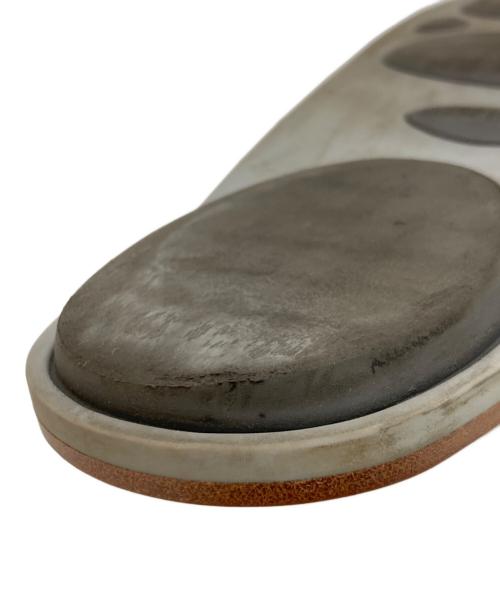 MIU MIU（ミュウミュウ）MIU MIU (ミュウミュウ) レザーフラットサンダル ブラウン×ブラック サイズ:5 1/2の古着・服飾アイテム