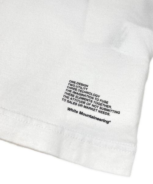 WHITE MOUNTAINEERING（ホワイトマウンテ二アニング）WHITE MOUNTAINEERING (ホワイトマウンテ二アニング) MOUNTAIN PRINTED POCKET T-SHIRT ホワイト 未使用品の古着・服飾アイテム