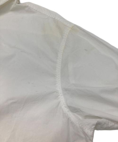 MM6 Maison Margiela（エムエムシックスメゾンマルジェラ）MM6 Maison Margiela (エムエムシックスメゾンマルジェラ) リバースロゴオーバーシャツ ホワイト サイズ:38の古着・服飾アイテム