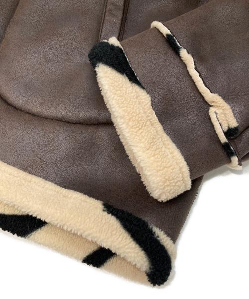 Ameri（アメリ）Ameri (アメリ) リバーシブルボアジャケット ブラウン×ベージュ サイズ:FREEの古着・服飾アイテム