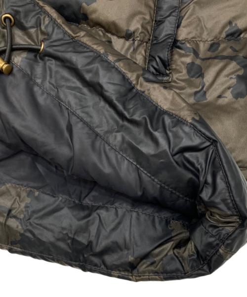 BURBERRY BRIT（バーバリーブリット）BURBERRY BRIT (バーバリーブリット) ファー付カモ柄ダウンジャケット オリーブ サイズ:XSの古着・服飾アイテム