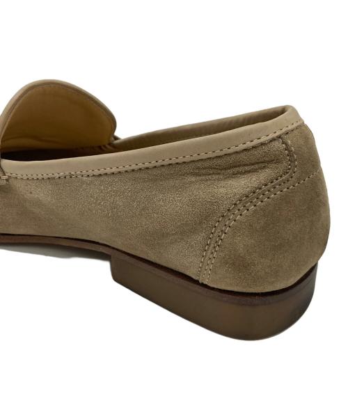 Salvatore Ferragamo（サルヴァトーレ フェラガモ）Salvatore Ferragamo (サルヴァトーレ フェラガモ) ローファー ベージュ サイズ:6 1/2 EEの古着・服飾アイテム