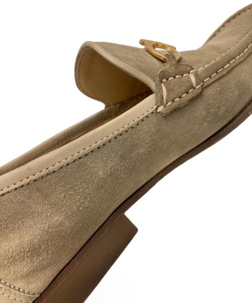 Salvatore Ferragamo（サルヴァトーレ フェラガモ）Salvatore Ferragamo (サルヴァトーレ フェラガモ) ローファー ベージュ サイズ:6 1/2 EEの古着・服飾アイテム