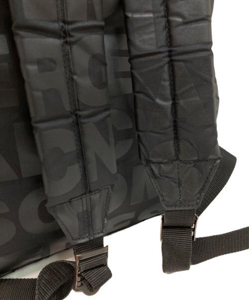 COMME des GARCONS BLACKMARKET（コムデギャルソンブラックマーケット）COMME des GARCONS BLACKMARKET (コムデギャルソンブラックマーケット) ロゴナイロンリュック ブラックの古着・服飾アイテム