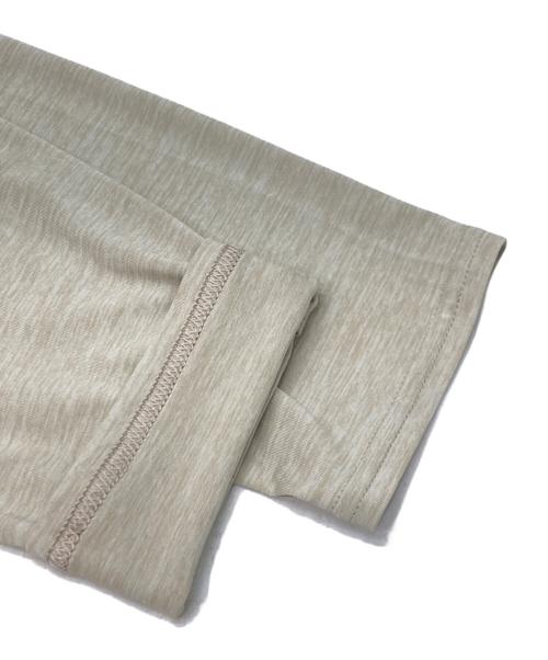 Patagonia（パタゴニア）Patagonia (パタゴニア) キャプリーン・クール・デイリー・グラフィック・フーディ ベージュ サイズ:Lの古着・服飾アイテム