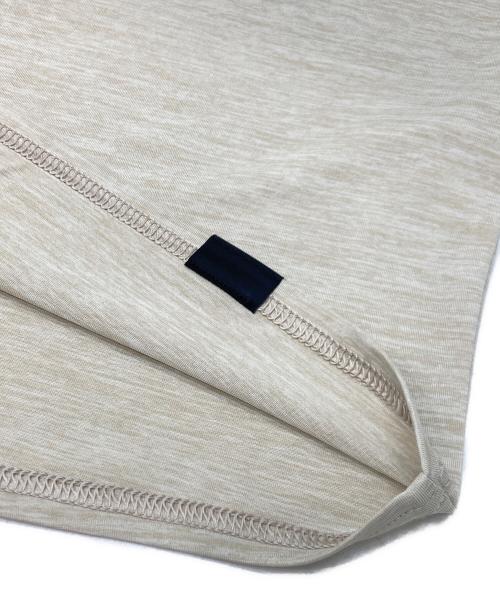 Patagonia（パタゴニア）Patagonia (パタゴニア) キャプリーン・クール・デイリー・グラフィック・フーディ ベージュ サイズ:Lの古着・服飾アイテム