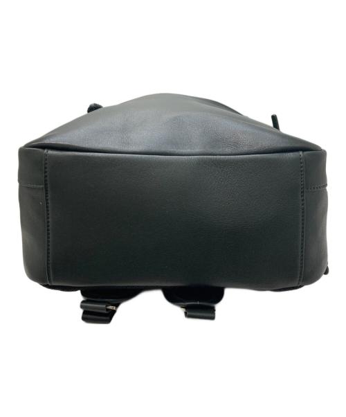 PID（ピーアイディー）Pid (ピーアイディー) Ecrire撥水レザースクエアリュック グリーン 未使用品の古着・服飾アイテム