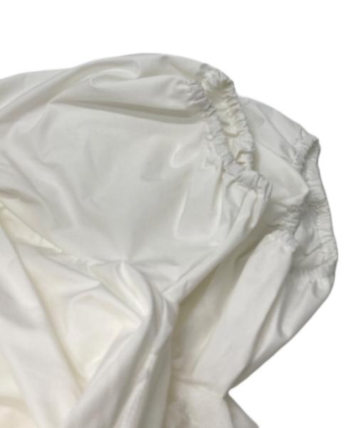 HIAND（ハイアンド）HIAND (ハイアンド) リボンフラワーバルーンチェニック ホワイト サイズ:不明の古着・服飾アイテム