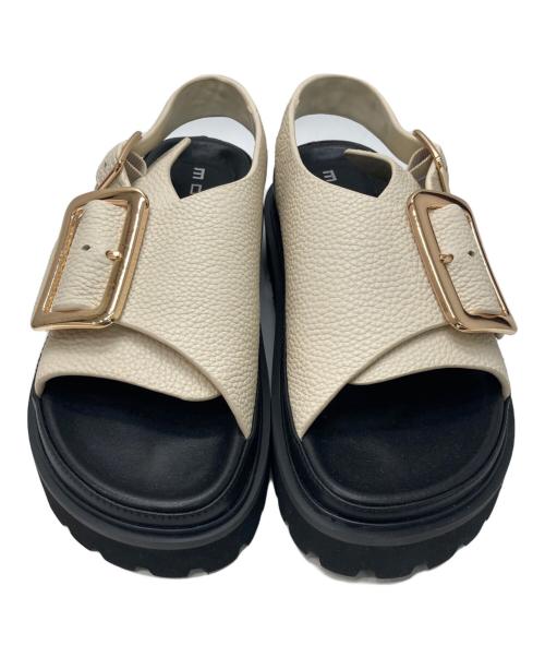 MOHI（モヒ）MOHI (モヒ) レザーバックルサンダル ベージュ×ブラック サイズ:37の古着・服飾アイテム