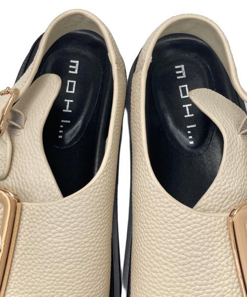 MOHI（モヒ）MOHI (モヒ) レザーバックルサンダル ベージュ×ブラック サイズ:37の古着・服飾アイテム