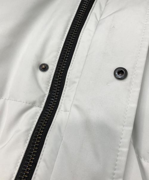 BOSS HUGO BOSS（ボス ヒューゴボス）BOSS HUGO BOSS (ボス ヒューゴボス) リラックスフィット ダウンコート ホワイト サイズ:Lの古着・服飾アイテム