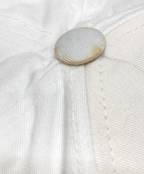 Maison Margiela（メゾンマルジェラ）Maison Margiela (メゾンマルジェラ) ロゴキャップ ホワイトの古着・服飾アイテム