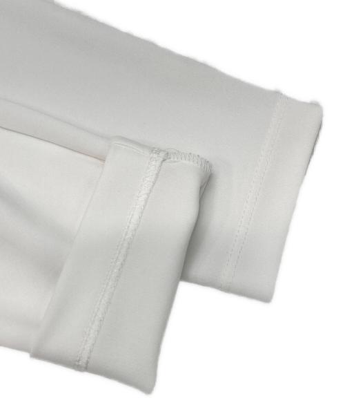 FOXEY（フォクシー）FOXEY (フォクシー) コンパクトカーディガン ホワイト サイズ:38の古着・服飾アイテム