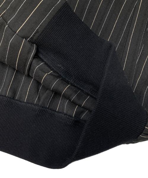 glamb（グラム）glamb (グラム) Sparkle Stripe Track Jacket ブラック サイズ:Sの古着・服飾アイテム