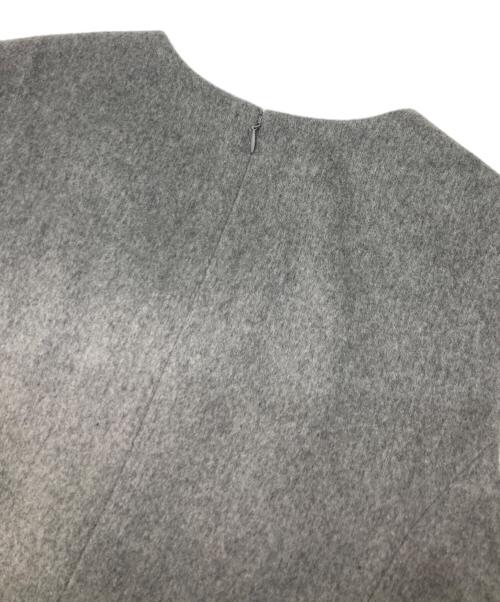 Aquascutum（アクアスキュータム）Aquascutum (アクアスキュータム) カシミヤVネックワンピース グレー サイズ:不明(実寸参照)の古着・服飾アイテム