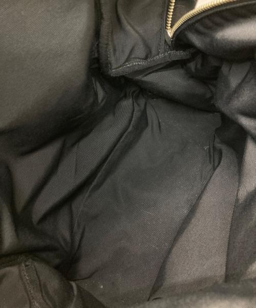 Saint Laurent Paris（サンローランパリ）Saint Laurent Paris (サンローランパリ) 型押しリュック ブラックの古着・服飾アイテム