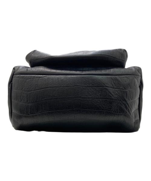 Saint Laurent Paris（サンローランパリ）Saint Laurent Paris (サンローランパリ) 型押しリュック ブラックの古着・服飾アイテム