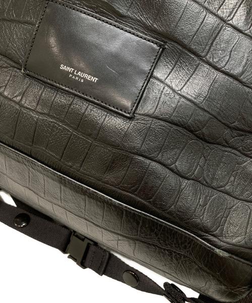 Saint Laurent Paris（サンローランパリ）Saint Laurent Paris (サンローランパリ) 型押しリュック ブラックの古着・服飾アイテム