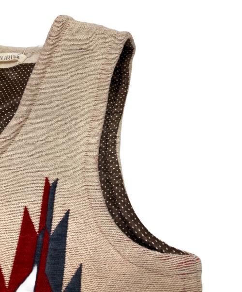 UHURU（ウフル）UHURU (ウフル) ジャガードベスト ベージュ サイズ:FREEの古着・服飾アイテム