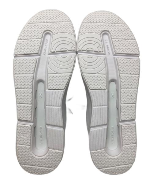 on（オン）on (オン) THE ROGER Advantage ホワイト サイズ:26.5 未使用品の古着・服飾アイテム