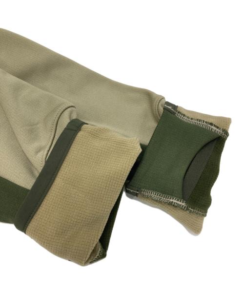 Patagonia（パタゴニア）Patagonia (パタゴニア) R1 サーマル・フルジップ・フーディ ベージュ×グリーン サイズ:S 未使用品の古着・服飾アイテム