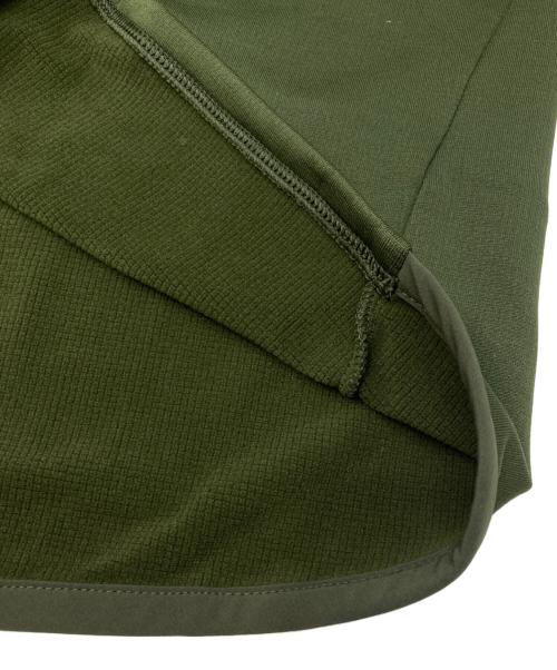 Patagonia（パタゴニア）Patagonia (パタゴニア) R1 サーマル・フルジップ・フーディ ベージュ×グリーン サイズ:S 未使用品の古着・服飾アイテム