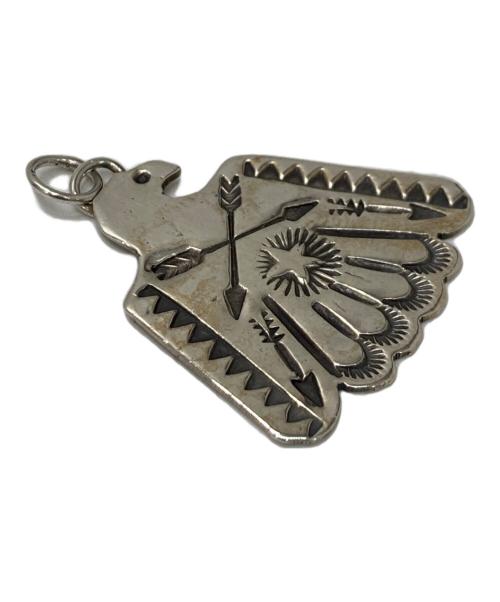 Navajo（ナバホ）NAVAJO (ナバホ) サンダーバードネックレストップ グレーの古着・服飾アイテム