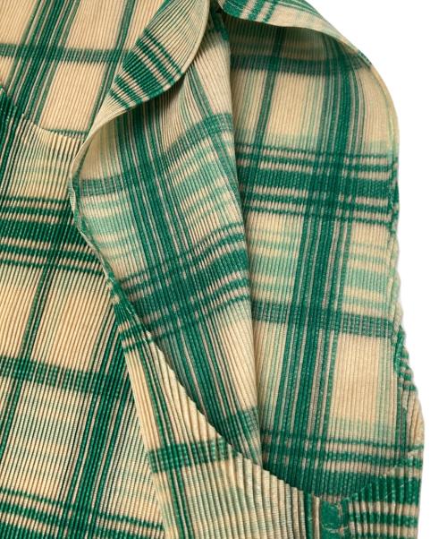 PLEATS PLEASE（プリーツプリーズ）PLEATS PLEASE (プリーツプリーズ) ノースリーブプリーツカットソー ベージュ×グリーン サイズ:3の古着・服飾アイテム