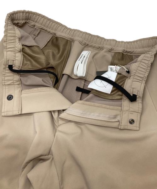GOLDWIN（ゴールドウイン）GOLDWIN (ゴールドウイン) Articulated Pants ベージュ サイズ:3 未使用品の古着・服飾アイテム