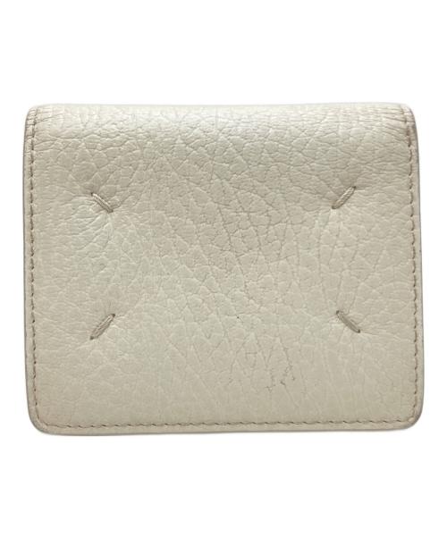 Maison Margiela（メゾンマルジェラ）Maison Margiela (メゾンマルジェラ) 2つ折り財布 ホワイトの古着・服飾アイテム