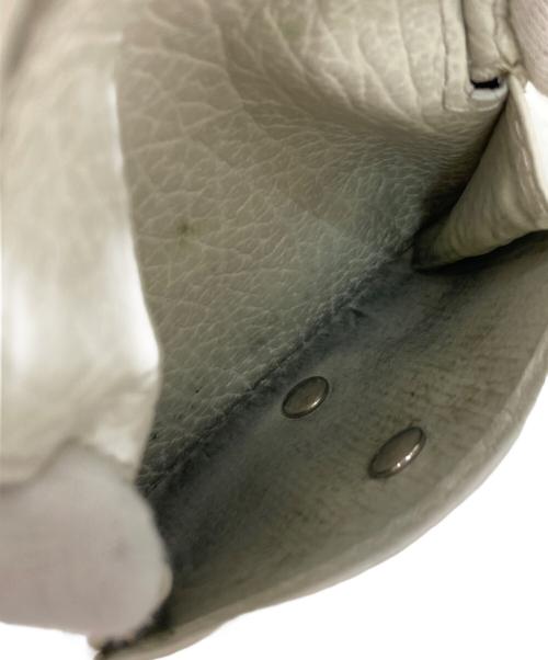 Maison Margiela（メゾンマルジェラ）Maison Margiela (メゾンマルジェラ) 2つ折り財布 ホワイトの古着・服飾アイテム