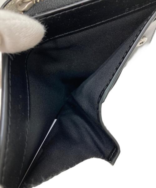 MARC JACOBS（マークジェイコブズ）MARC JACOBS (マークジェイコブス) FUTURE (フューチャー) POINTMAN MINI COMPACT WALLET ホワイトの古着・服飾アイテム