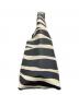 MARC JACOBS (マークジェイコブス) THE ZEBRA LEATHER SACK BAG ベージュ×ブラック：20000円