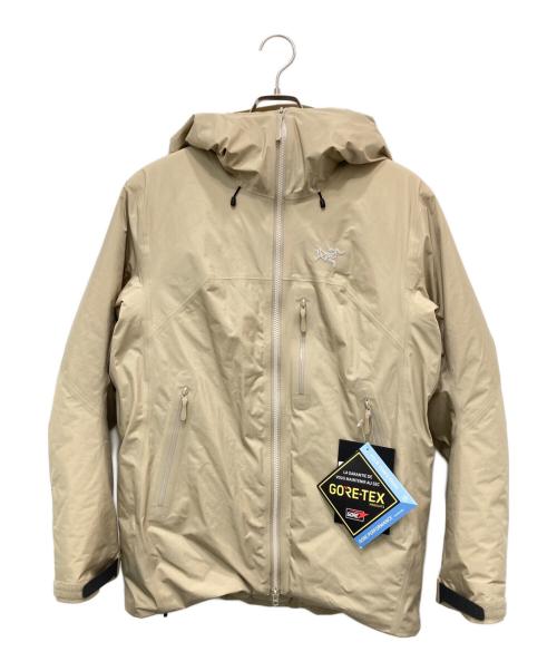ARC'TERYX（アークテリクス）ARC'TERYX (アークテリクス) ベータ インサレーテッドジャケット ベージュ サイズ:M 未使用品の古着・服飾アイテム