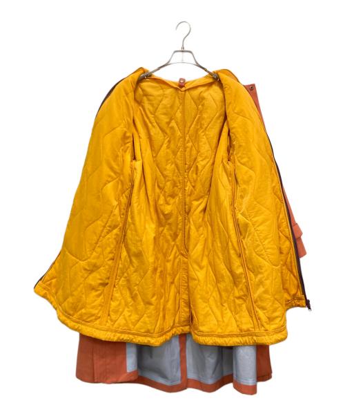 WILD THINGS（ワイルドシングス）WILD THINGS (ワイルドシングス) STYLE&EDIT別注 バックギャザードベルトステンカラーコート オレンジ サイズ:Mの古着・服飾アイテム