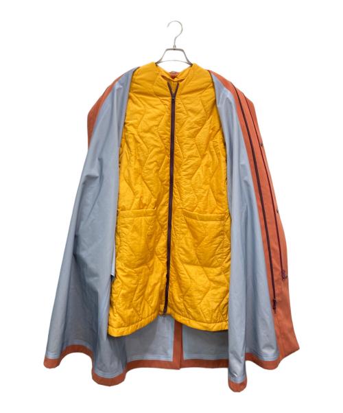 WILD THINGS（ワイルドシングス）WILD THINGS (ワイルドシングス) STYLE&EDIT別注 バックギャザードベルトステンカラーコート オレンジ サイズ:Mの古着・服飾アイテム