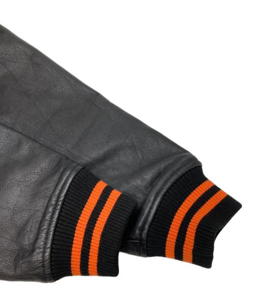 SUPREME（シュプリーム）SUPREME (シュプリーム) スタジャン ブラック×オレンジ サイズ:Mの古着・服飾アイテム