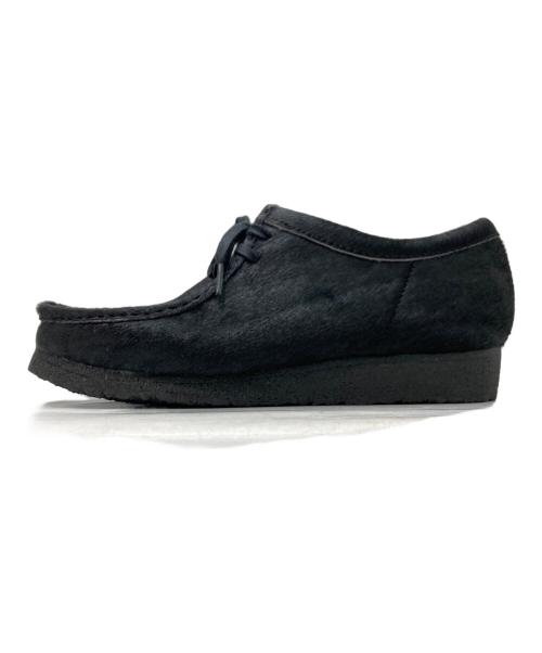 CLARKS（クラークス）CLARKS (クラークス) ワラビー ブラックヘアーオン ブラック サイズ:27 未使用品の古着・服飾アイテム