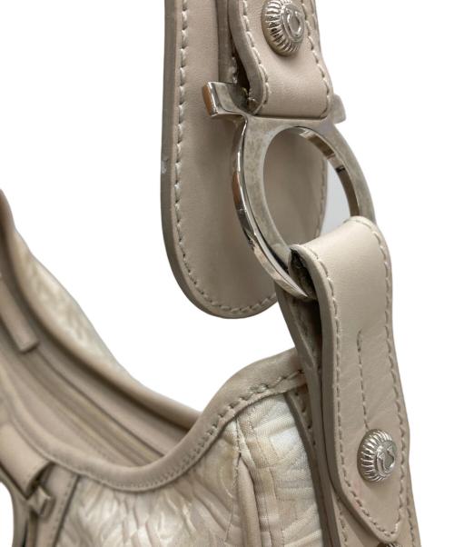 Salvatore Ferragamo（サルヴァトーレ フェラガモ）Salvatore Ferragamo (サルヴァトーレ フェラガモ) ガンチーニワンショルダーバッグ ベージュの古着・服飾アイテム