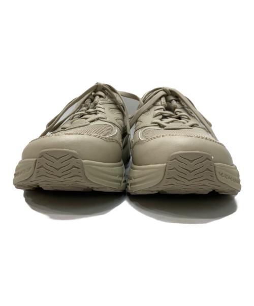 HOKAONEONE（ホカオネオネ）HOKAONEONE (ホカオネオネ) CLIFTON L ベージュ サイズ:27.5の古着・服飾アイテム