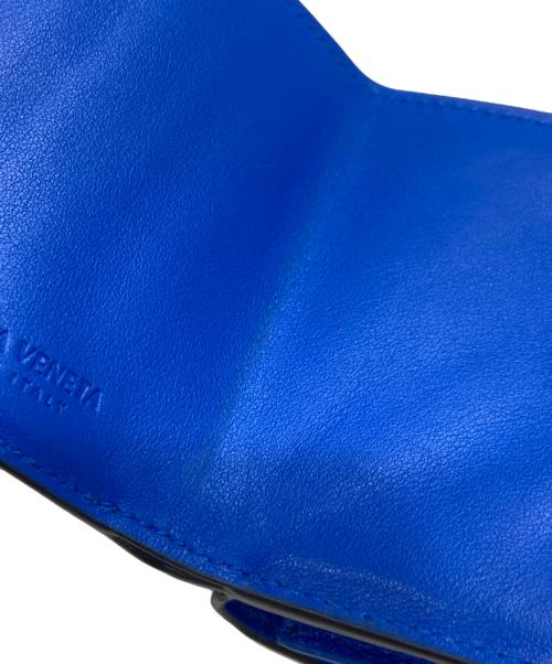 BOTTEGA VENETA（ボッテガベネタ）BOTTEGA VENETA (ボッテガベネタ) カーフスキン 三つ折り財布 ブラックの古着・服飾アイテム