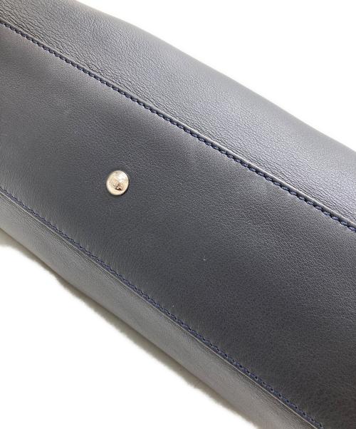 FENDI（フェンディ）FENDI (フェンディ) ワンハンドバッグ ネイビーの古着・服飾アイテム