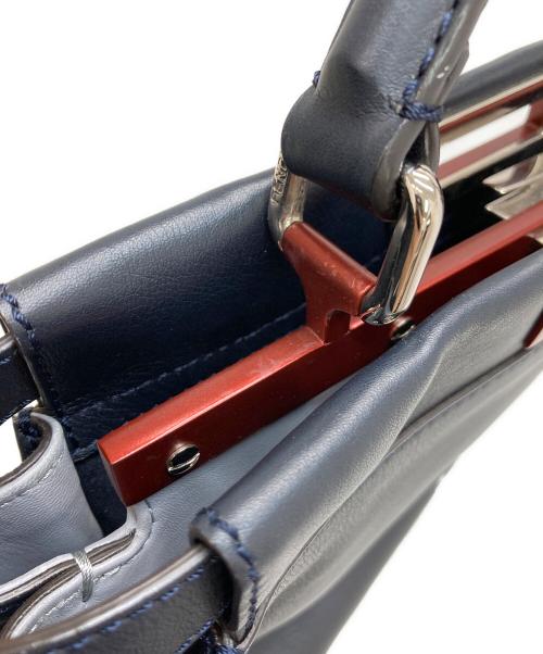 FENDI（フェンディ）FENDI (フェンディ) ワンハンドバッグ ネイビーの古着・服飾アイテム