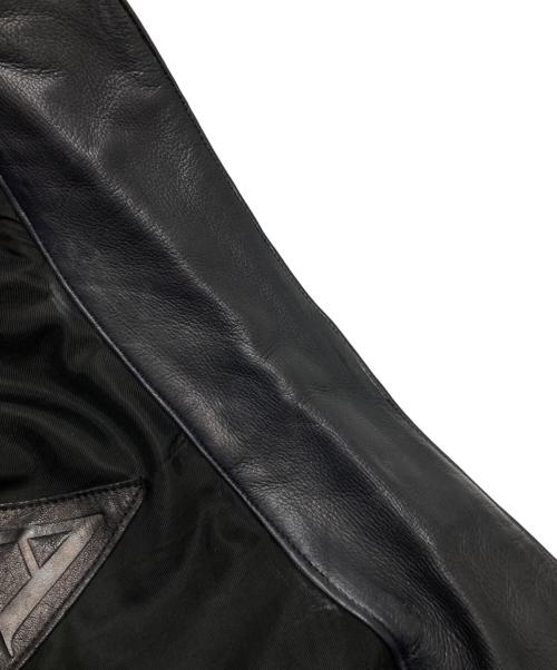 A LEATHER（ア レザー）A LEATHER (ア レザー) HUMONGOUS TRUCKER JACKET ブラック サイズ:ONEの古着・服飾アイテム