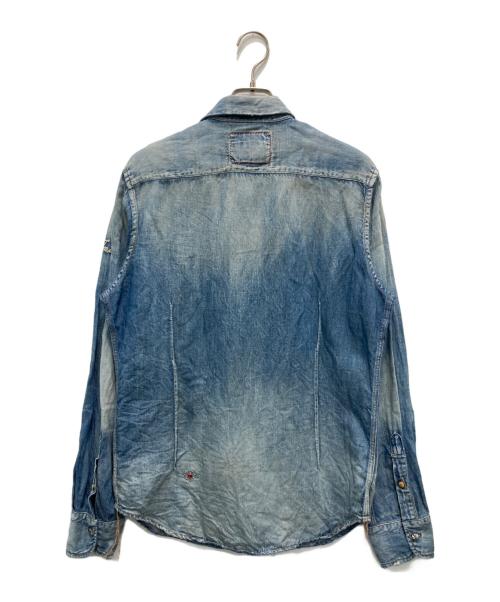 TMT（ティーエムティー）TMT (ティーエムティー) フラワースタッズデニムウエスタンシャツ インディゴ サイズ:Mの古着・服飾アイテム