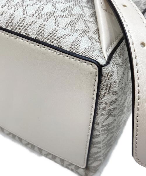 MICHAEL KORS（マイケル・コース）MICHAEL KORS (マイケル・コース) Sheila バックパック ホワイトの古着・服飾アイテム