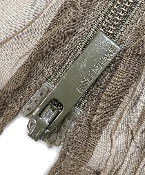 ISSEY MIYAKE（イッセイミヤケ）ISSEY MIYAKE (イッセイミヤケ) CHIFFON TWIST 1 ブラウン サイズ:2の古着・服飾アイテム