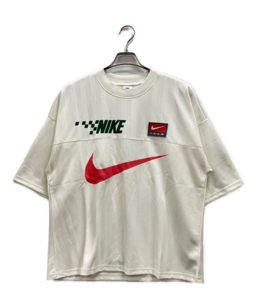 NIKE（ナイキ）NIKE (ナイキ) AS M NSW TREND SS TOP ベージュ サイズ:S 未使用品の古着・服飾アイテム