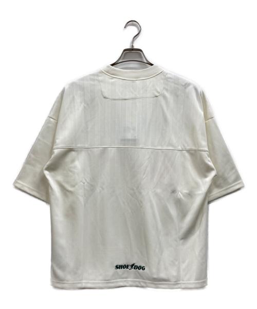 NIKE（ナイキ）NIKE (ナイキ) AS M NSW TREND SS TOP ベージュ サイズ:S 未使用品の古着・服飾アイテム